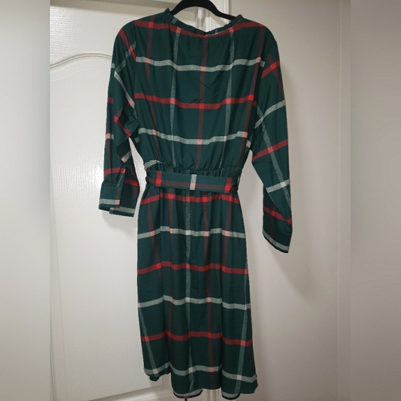 BloomChic Holiday Green Plaid Belted Dress w/ Pockets  Size 18/20 - Picture 5 of 9